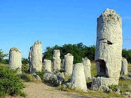 Побити камъни, Варна