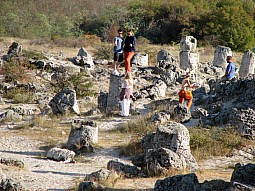 Побити камъни, Варна